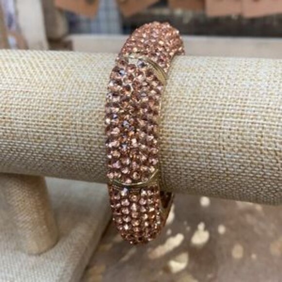 🔸STUNNING🔸 Peachy Rose Gold Square Fashion Bracelet!!! - Picture 3 of 7